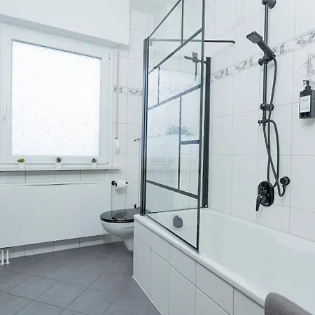 Luxx Mm, Airport- Fuer 7 Personen-parken-kueche * Trunkelsberg