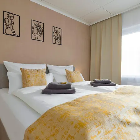Luxx Mm, Airport- Fuer 7 Personen-parken-kueche Apartment *