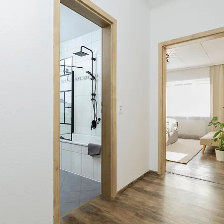 Luxx Mm, Airport - Parkplatz - Kueche - Balkon *